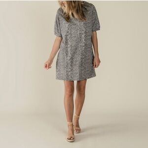 Rylee + Cru Ocean Waves T-Shirt Dress Gray White Short Sleeve Small NWT